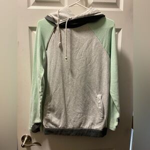 10/$20🔥Sweatshirt‎
